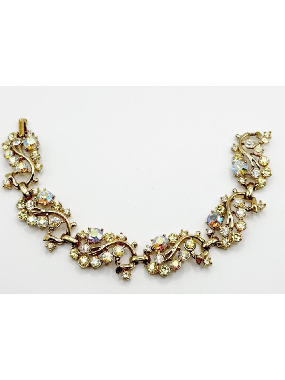 Vintage Aurora Borealis Rhinestone Gold Tone Link Bracelet 7”